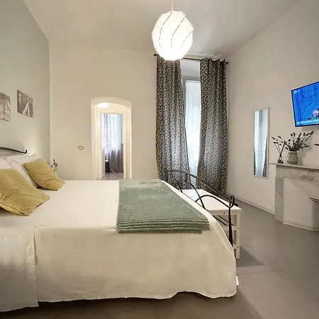 Everest Bed & Breakfast